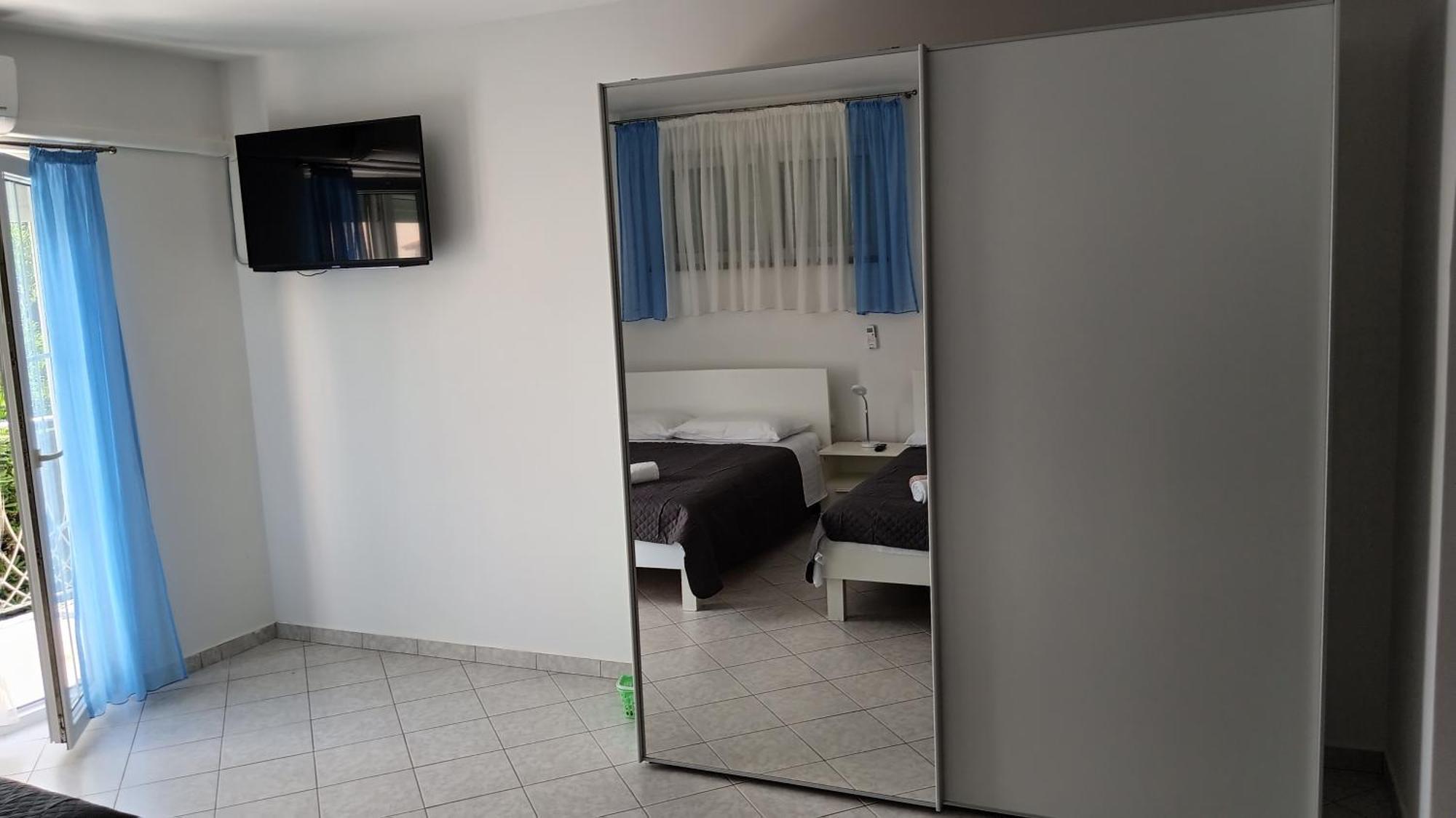 Artneo Apartmani Novalja Extérieur photo
