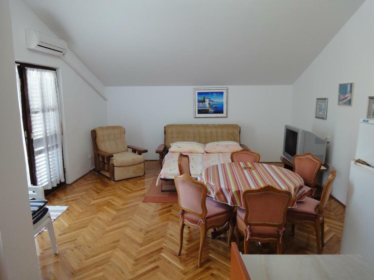 Artneo Apartmani Novalja Extérieur photo